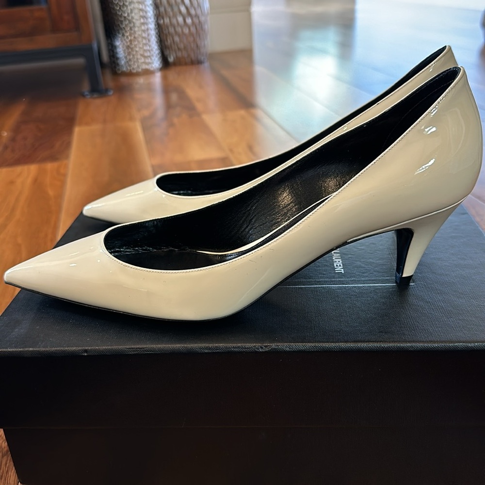 Yves Saint Laurent White Patent Leather Pointed-Toe Pumps - Picture 2 of 7
